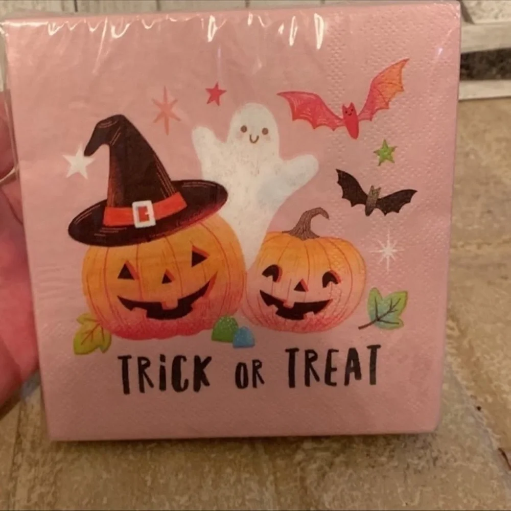 Halloween Party Plates Pink Dessert (16) Napkins (40)